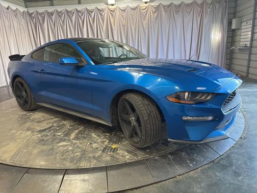 2020 Ford Mustang EcoBoost