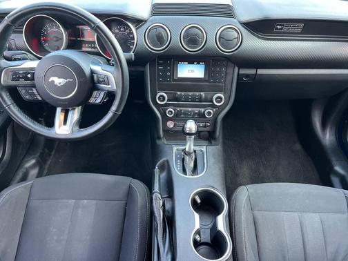 2020 Ford Mustang EcoBoost