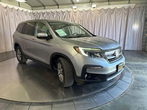 Lunar Silver Metallic 2020 Honda Pilot EX