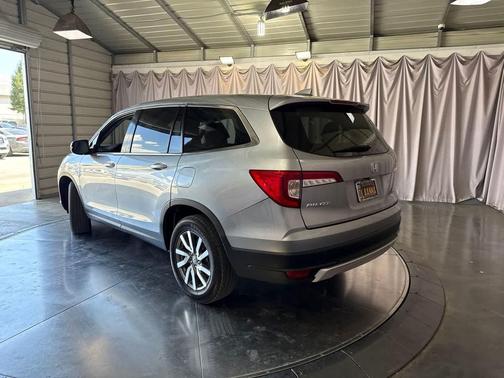 Lunar Silver Metallic 2020 Honda Pilot EX