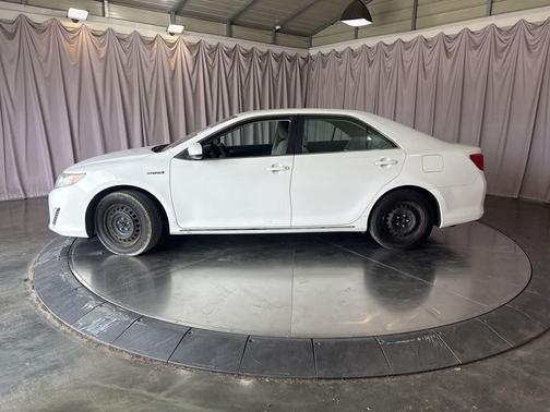 Super White 2012 Toyota Camry Hybrid LE