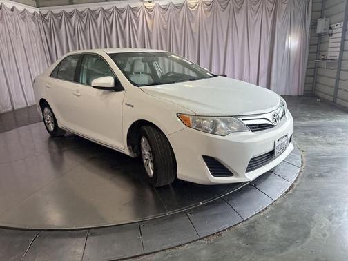 Super White 2012 Toyota Camry Hybrid LE