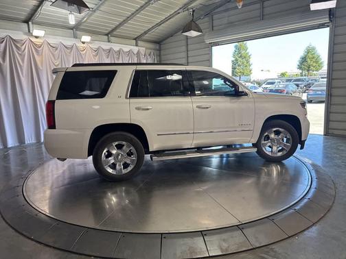Iridescent Pearl Tricoat 2018 Chevrolet Tahoe LT