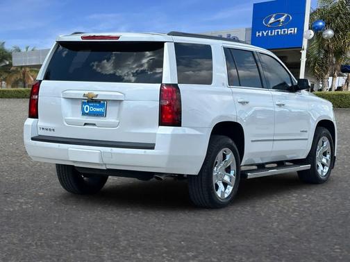 Iridescent Pearl Tricoat 2018 Chevrolet Tahoe LT