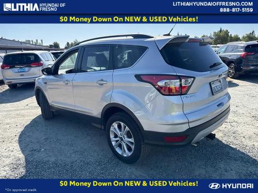 INGOT SILVER METALLIC 2018 Ford Escape SE