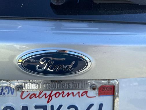 INGOT SILVER METALLIC 2018 Ford Escape SE