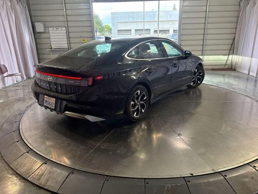 Onyx Black 2024 Hyundai SONATA SEL