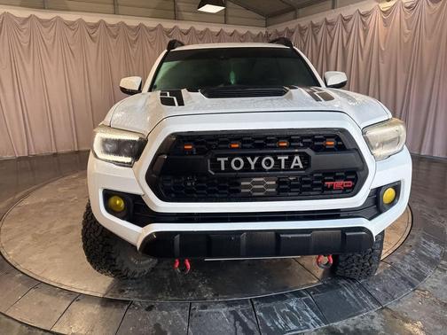 2020 Toyota Tacoma TRD Sport