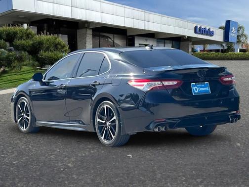 Midnight Black Metallic 2020 Toyota Camry XSE