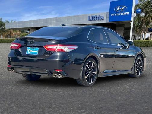 Midnight Black Metallic 2020 Toyota Camry XSE