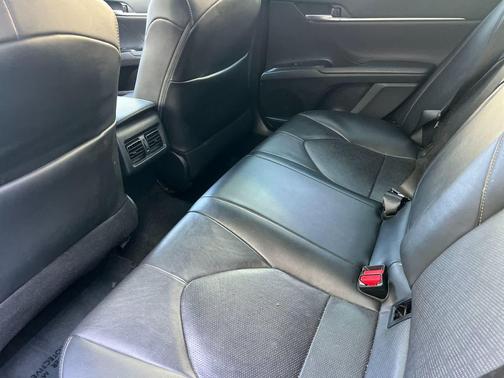 Midnight Black Metallic 2020 Toyota Camry XSE