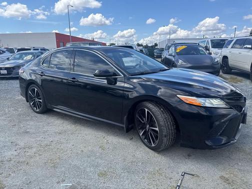 Midnight Black Metallic 2020 Toyota Camry XSE