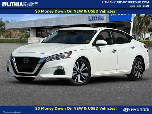 Pearl White Tricoat 2022 Nissan Altima 2.5 SV