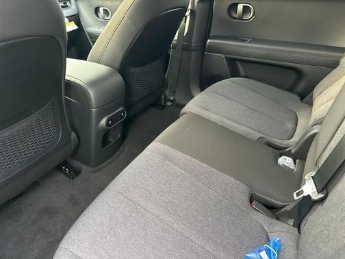 2026 Hyundai IONIQ 5 SE