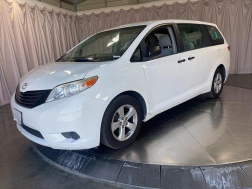 2014 Toyota Sienna L