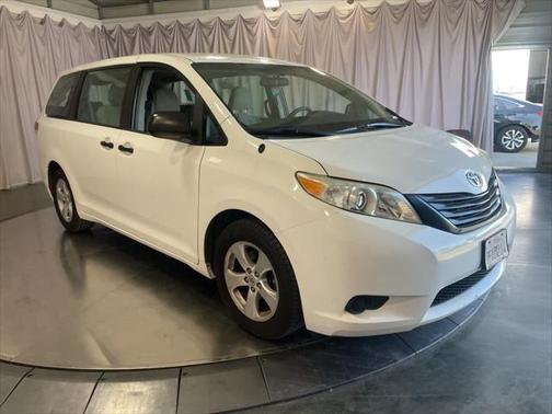 2014 Toyota Sienna L