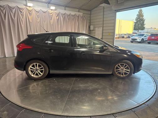 SHADOW BLACK 2016 Ford Focus SE