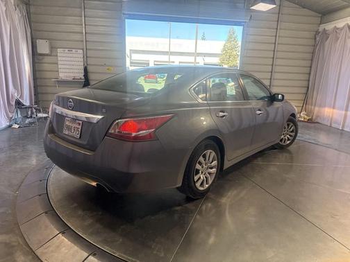 Gun Metallic 2015 Nissan Altima 2.5 S