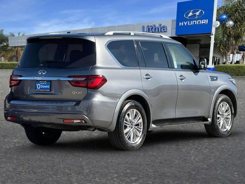 2018 INFINITI QX80 Base
