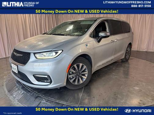 2023 Chrysler Pacifica Hybrid Limited