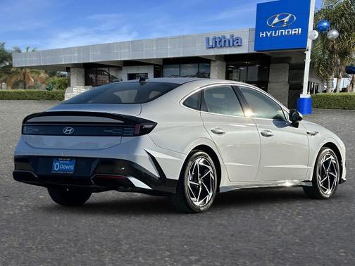2026 Hyundai SONATA SEL