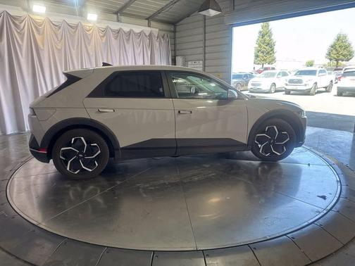 Cyber Gray 2024 Hyundai IONIQ 5 SEL