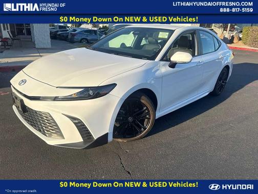 Ice Cap 2025 Toyota Camry SE