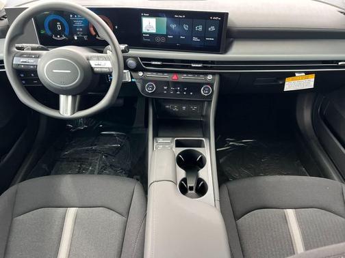 Aero Silver 2026 Hyundai SONATA Hybrid Base