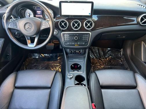 2016 Mercedes-Benz CLA-Class Base