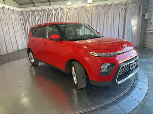 Inferno Red 2022 Kia Soul LX