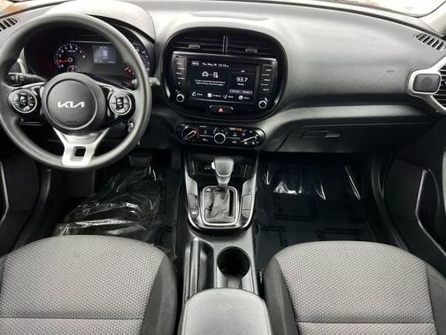 Inferno Red 2022 Kia Soul LX