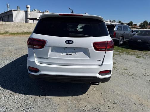 2020 Kia Sorento LX