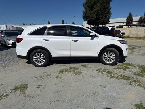 2020 Kia Sorento LX