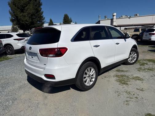 2020 Kia Sorento LX