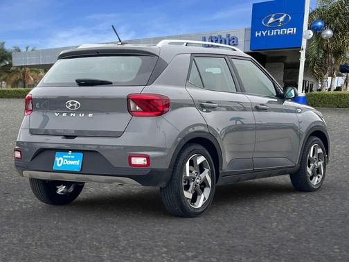 2023 Hyundai VENUE SEL