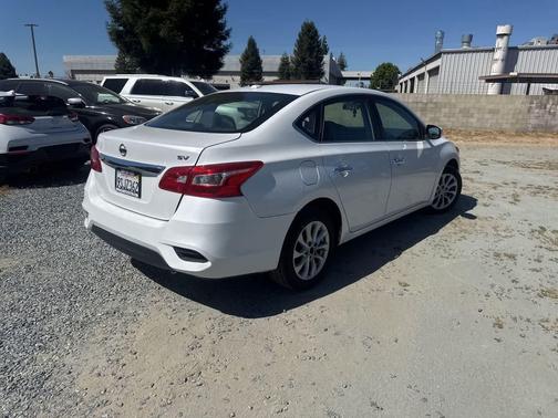 Aspen White 2018 Nissan Sentra SV