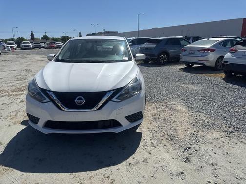 Aspen White 2018 Nissan Sentra SV