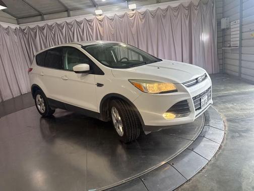 OXFORD WHITE 2014 Ford Escape SE
