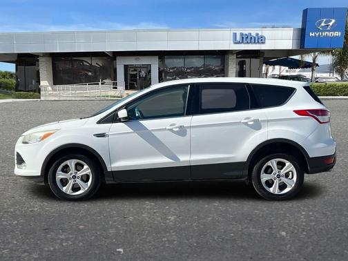 OXFORD WHITE 2014 Ford Escape SE