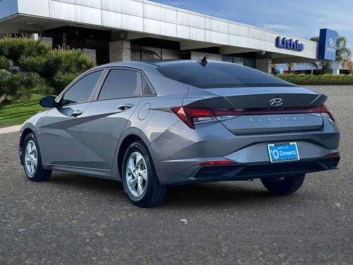 2021 Hyundai ELANTRA SE
