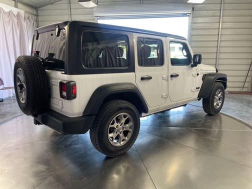Bright White Clearcoat 2021 Jeep Wrangler Unlimited Sport Altitude