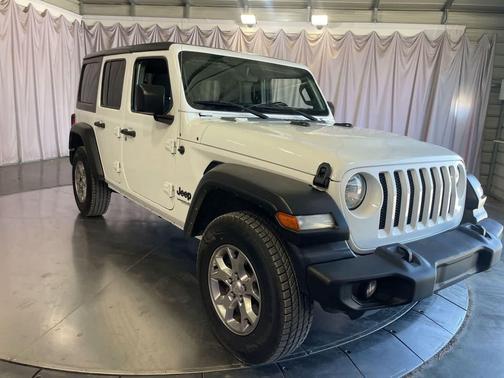 Bright White Clearcoat 2021 Jeep Wrangler Unlimited Sport Altitude