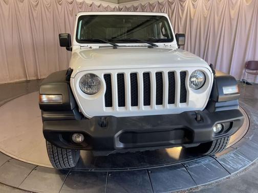 Bright White Clearcoat 2021 Jeep Wrangler Unlimited Sport Altitude