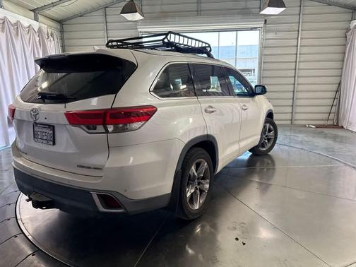 Blizzard Pearl 2018 Toyota Highlander Limited Platinum