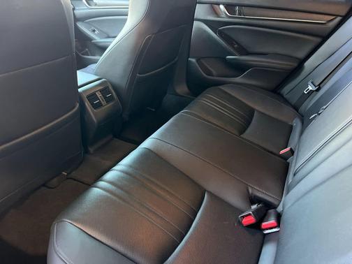 2019 Honda Accord Hybrid Touring