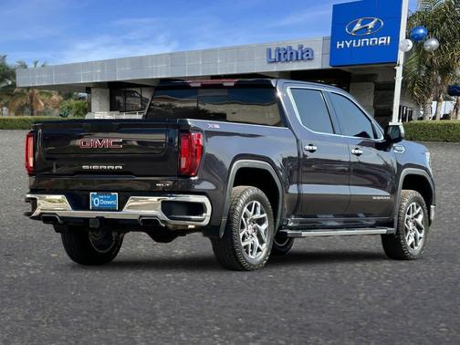 Titanium Rush Metallic 2023 GMC Sierra 1500 SLT