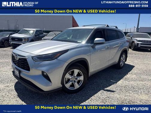 Celestial Silver Metallic 2021 Toyota Highlander Hybrid LE