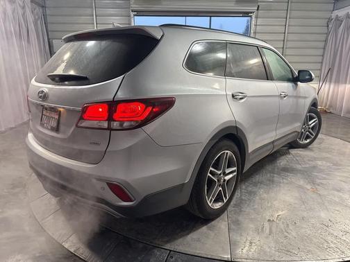 2017 Hyundai SANTA FE SE Ultimate