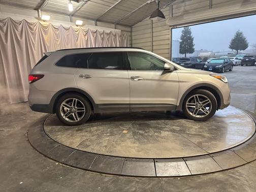 2017 Hyundai SANTA FE SE Ultimate