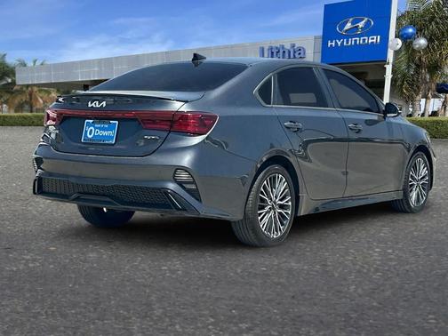 Gravity Gray 2024 Kia Forte GT-Line